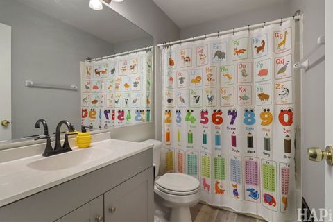 Tiny photo for 902 Huntington Drive #902, Elk Grove Village, IL 60007 (MLS # 12556042)