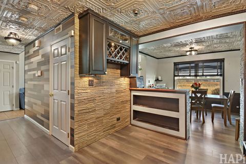 Tiny photo for 902 Huntington Drive #902, Elk Grove Village, IL 60007 (MLS # 12556042)