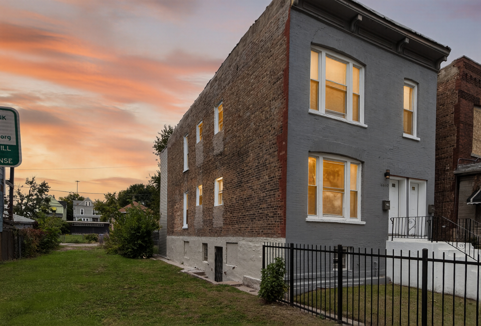 6660 S Michigan Avenue