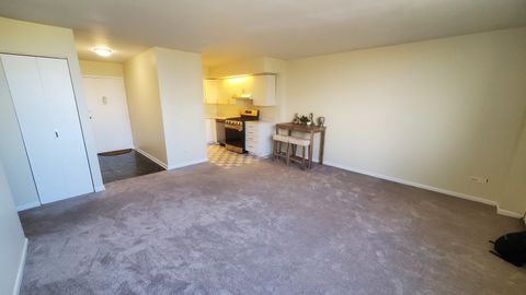 Tiny photo for 20 N Tower Road #6J, Oak Brook, IL 60523 (MLS # 12515029)