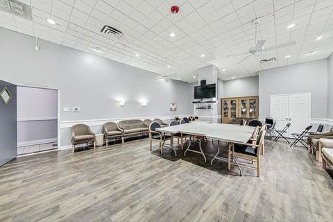 Tiny photo for 20 N Tower Road #6J, Oak Brook, IL 60523 (MLS # 12515029)