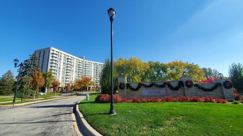 Tiny photo for 20 N Tower Road #6J, Oak Brook, IL 60523 (MLS # 12515029)