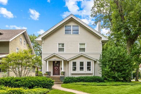Photo of 939 Ashland Avenue, Wilmette, IL 60091 (MLS # 12587826)
