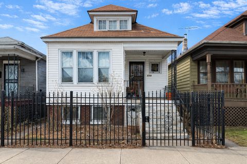 8748 S Marquette Avenue Chicago IL 60617