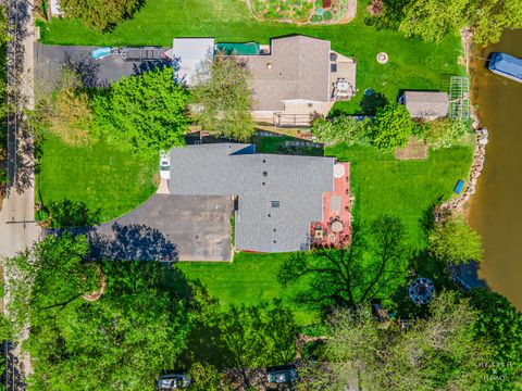 A home in St. Charles