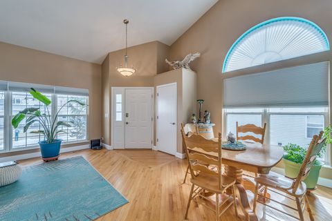 A home in South Elgin