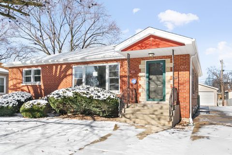 752 E 164th Street South Holland IL 60473