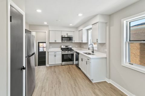 Tiny photo for 752 E 164th Street, South Holland, IL 60473 (MLS # 12547390)