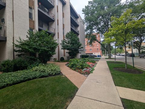 Tiny photo for 410 Ashland Avenue #1A, River Forest, IL 60305 (MLS # 12456440)