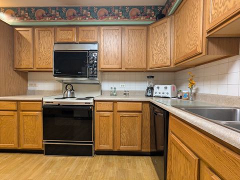 Tiny photo for 410 Ashland Avenue #1A, River Forest, IL 60305 (MLS # 12456440)