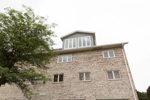 Tiny photo for 15713 OLD ORCHARD Court #2S, Orland Park, IL 60462 (MLS # 12691441)