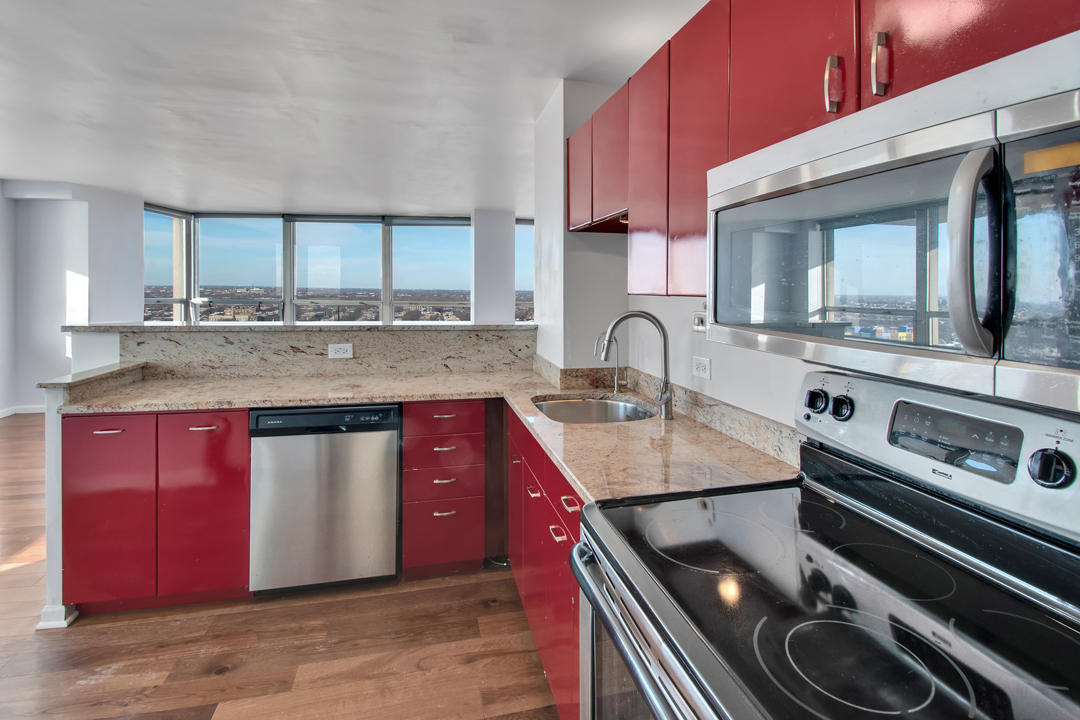 5701 N Sheridan Road 27M