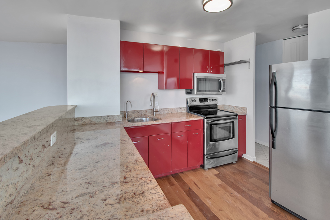 5701 N Sheridan Road 27M