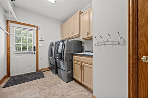 Tiny photo for 21588 Williamsburg Court, Frankfort, IL 60423 (MLS # 12719783)