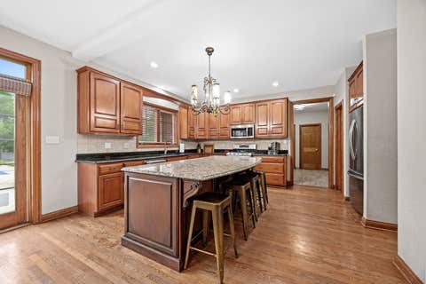 Tiny photo for 21588 Williamsburg Court, Frankfort, IL 60423 (MLS # 12719783)
