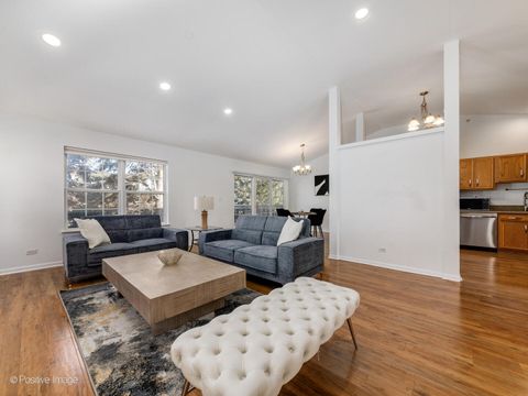 Tiny photo for 121 Commons Court, Wheeling, IL 60090 (MLS # 12579486)