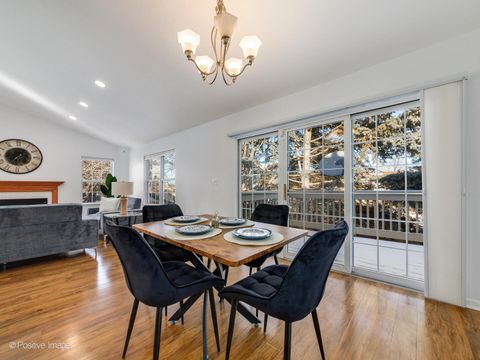 Tiny photo for 121 Commons Court, Wheeling, IL 60090 (MLS # 12579486)