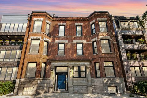 Photo of 730 W Aldine Avenue #3W, Chicago, IL 60657 (MLS # 12474672)