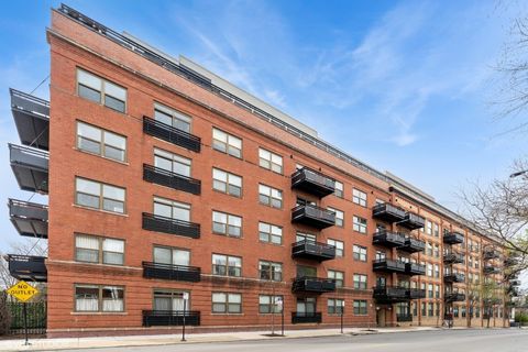 Photo of 1735 W Diversey Parkway #615, Chicago, IL 60614 (MLS # 12540538)