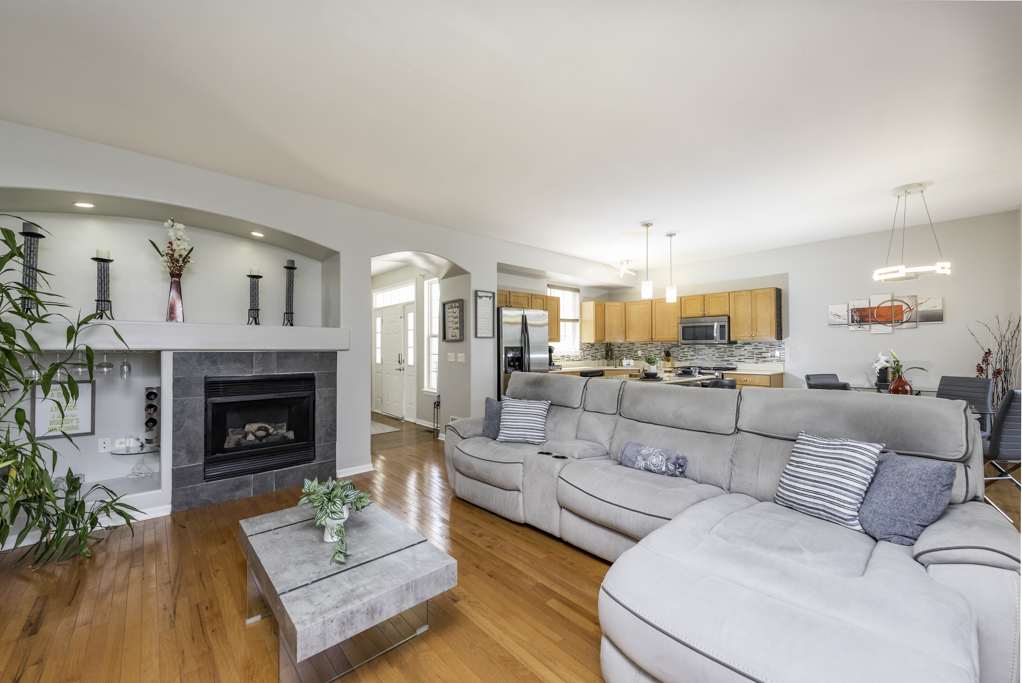 649 N Fox Trail