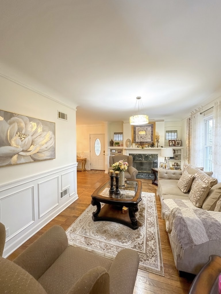 5549 N Parkside Avenue