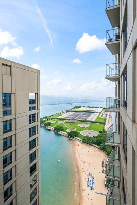 Tiny photo for 600 N Lake Shore Drive #4209, Chicago, IL 60611 (MLS # 12558822)