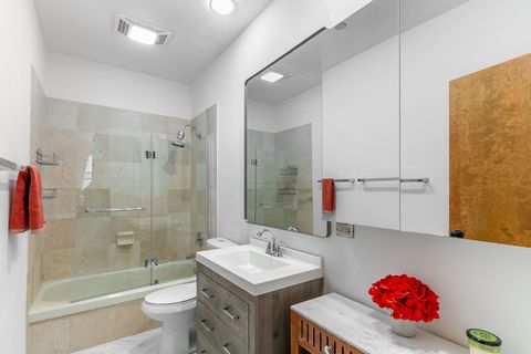 Tiny photo for 550 W Surf Street #C316, Chicago, IL 60657 (MLS # 12454392)