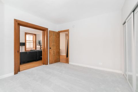 Tiny photo for 550 W Surf Street #C316, Chicago, IL 60657 (MLS # 12454392)