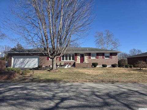 Photo of 2432 Northridge Dr, Quincy, IL 62305 (MLS # 12592358)