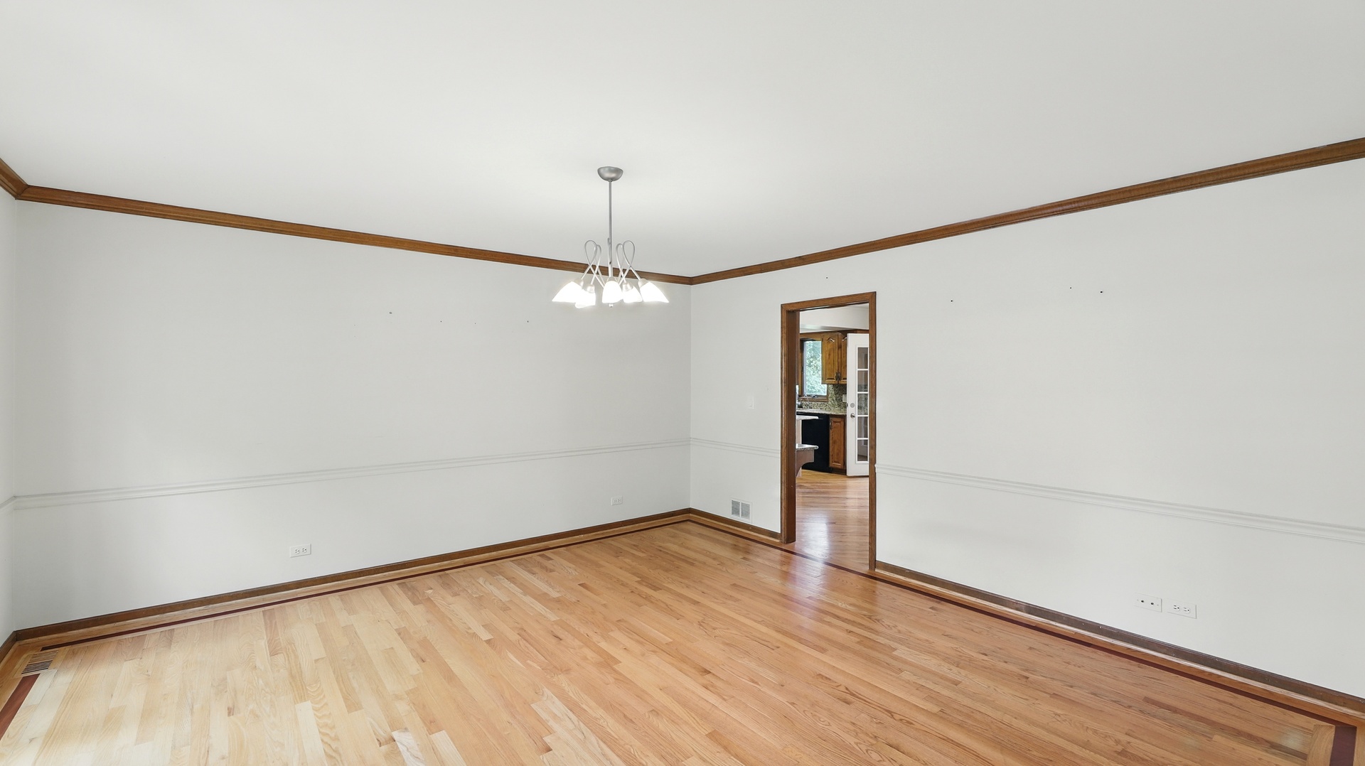 812 Saint Stephens Green