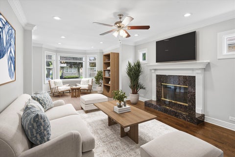 Tiny photo for 5836 N Manton Avenue, Chicago, IL 60646 (MLS # 12674695)
