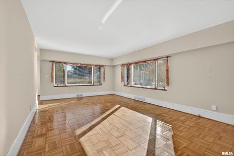 Tiny photo for 1228 COFFELT Avenue, Bettendorf, IA 52722 (MLS # 12591415)