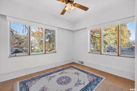 Tiny photo for 1228 COFFELT Avenue, Bettendorf, IA 52722 (MLS # 12591415)