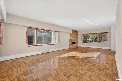 Tiny photo for 1228 COFFELT Avenue, Bettendorf, IA 52722 (MLS # 12591415)