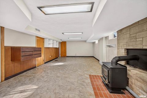 Tiny photo for 1228 COFFELT Avenue, Bettendorf, IA 52722 (MLS # 12591415)