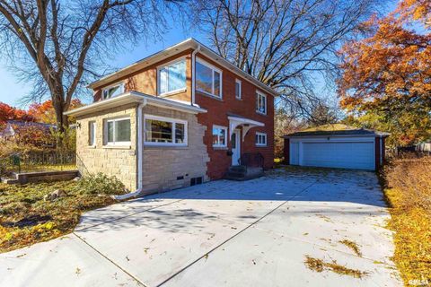 Tiny photo for 1228 COFFELT Avenue, Bettendorf, IA 52722 (MLS # 12591415)