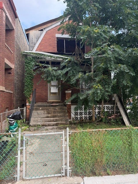 Photo of 7259 S Vernon Avenue, Chicago, IL 60619 (MLS # 12729719)