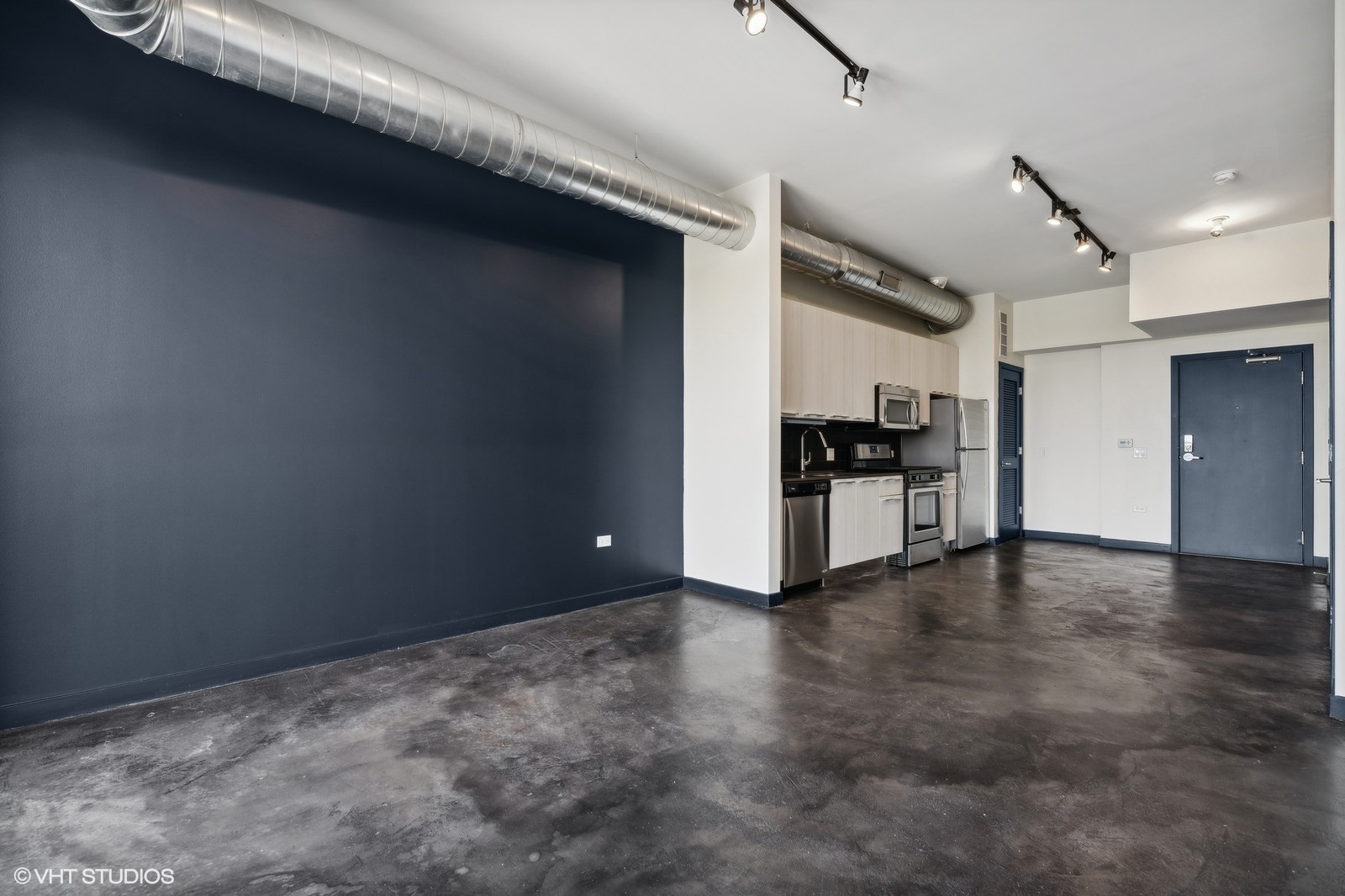 1647 N Milwaukee Avenue 501