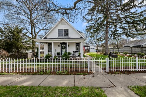 Tiny photo for 321 N 6th Street, Geneva, IL 60134 (MLS # 12607187)