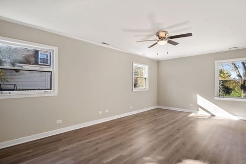 Tiny photo for 914 Brook Street, Elgin, IL 60120 (MLS # 12532097)