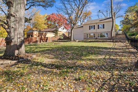 Tiny photo for 914 Brook Street, Elgin, IL 60120 (MLS # 12532097)