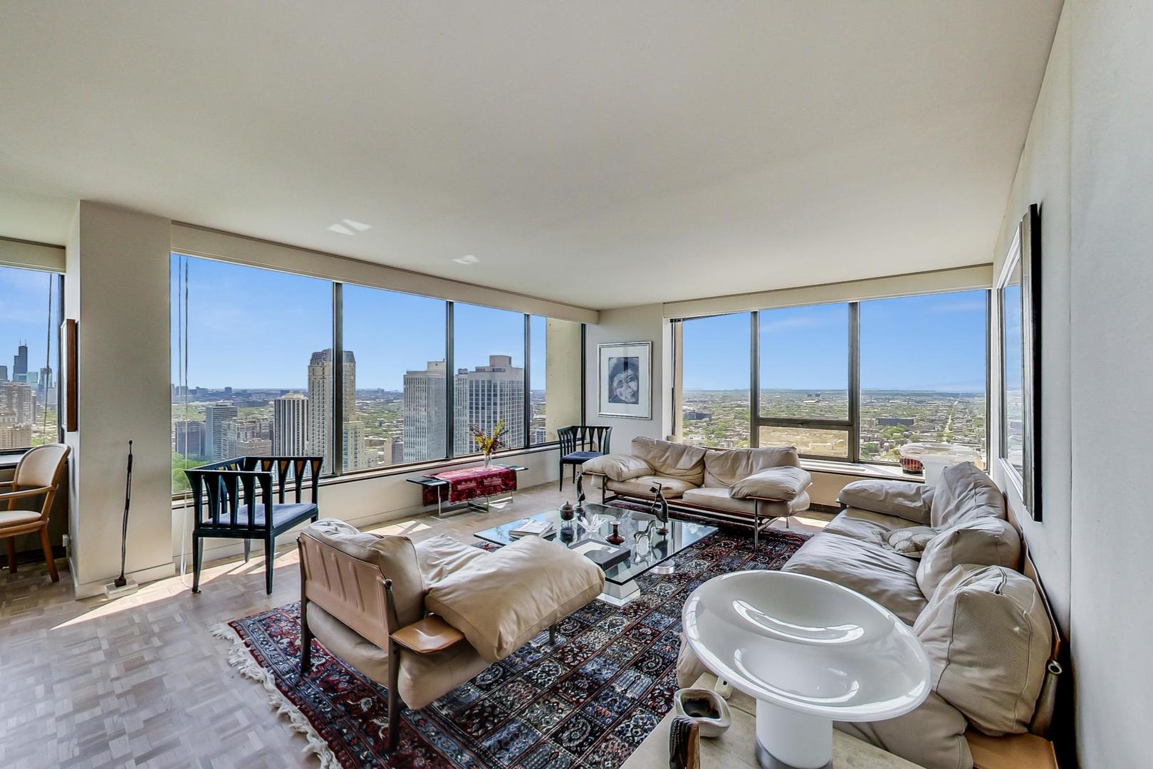 2800 N Lake Shore Drive 4216