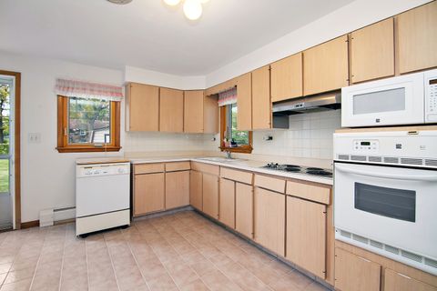 Tiny photo for 9010 S 84th Avenue, Hickory Hills, IL 60457 (MLS # 12524781)