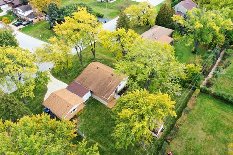 Tiny photo for 9010 S 84th Avenue, Hickory Hills, IL 60457 (MLS # 12524781)