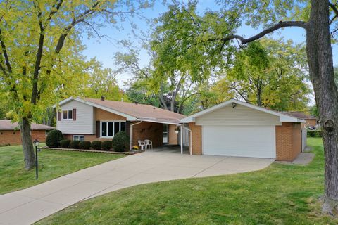 Tiny photo for 9010 S 84th Avenue, Hickory Hills, IL 60457 (MLS # 12524781)