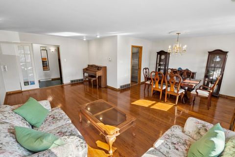 Tiny photo for Lincolnwood, IL 60712 (MLS # 12610339)