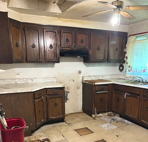Tiny photo for 3214 W Lydia Avenue, Robbins, IL 60472 (MLS # 12488393)