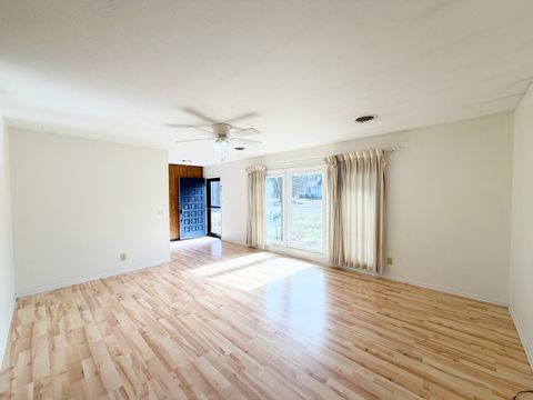 Tiny photo for 1702 W Taylor Drive, Carbondale, IL 62901 (MLS # 12570362)