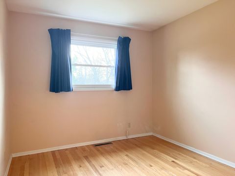 Tiny photo for 1702 W Taylor Drive, Carbondale, IL 62901 (MLS # 12570362)