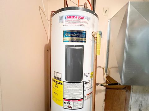 Tiny photo for 1702 W Taylor Drive, Carbondale, IL 62901 (MLS # 12570362)